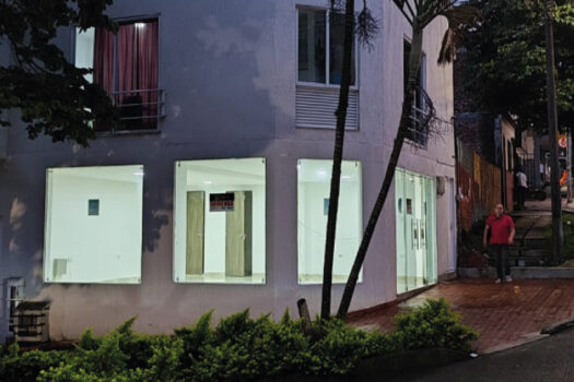 Se arrienda local frente a Panamericana